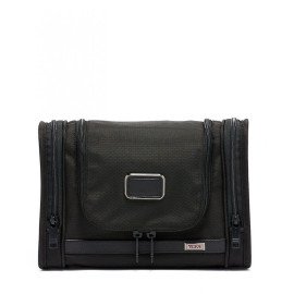 Hanging Travel Kit