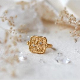 THE UNIVERSE HAS MY BACK RING